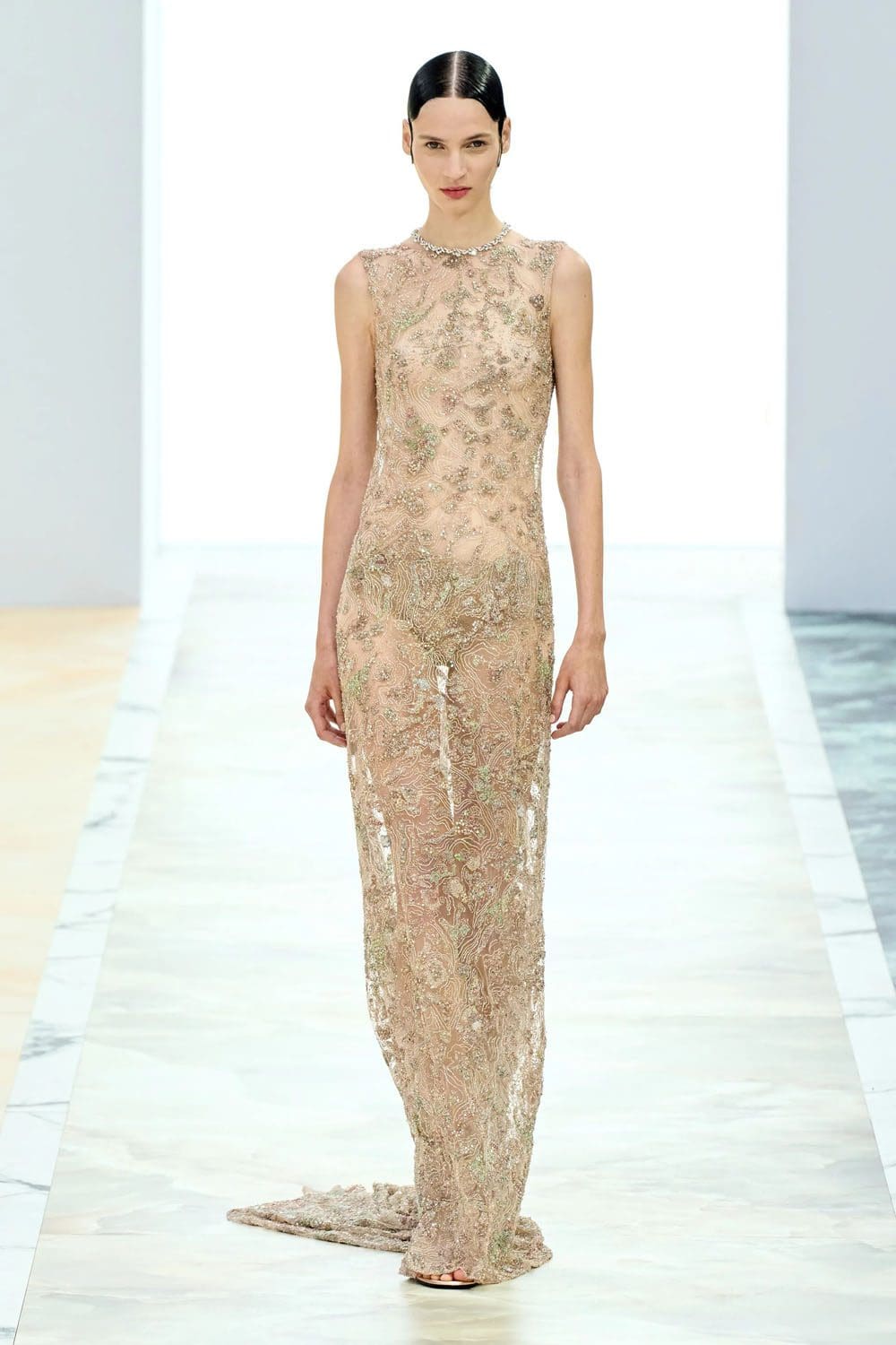 Fendi Couture Autunno 2023 24 Runway Magazine (28)
