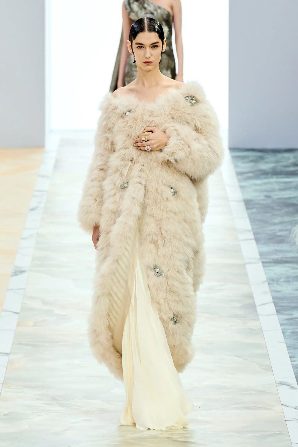Fendi Couture Autunno 2023 24 Runway Magazine (31)