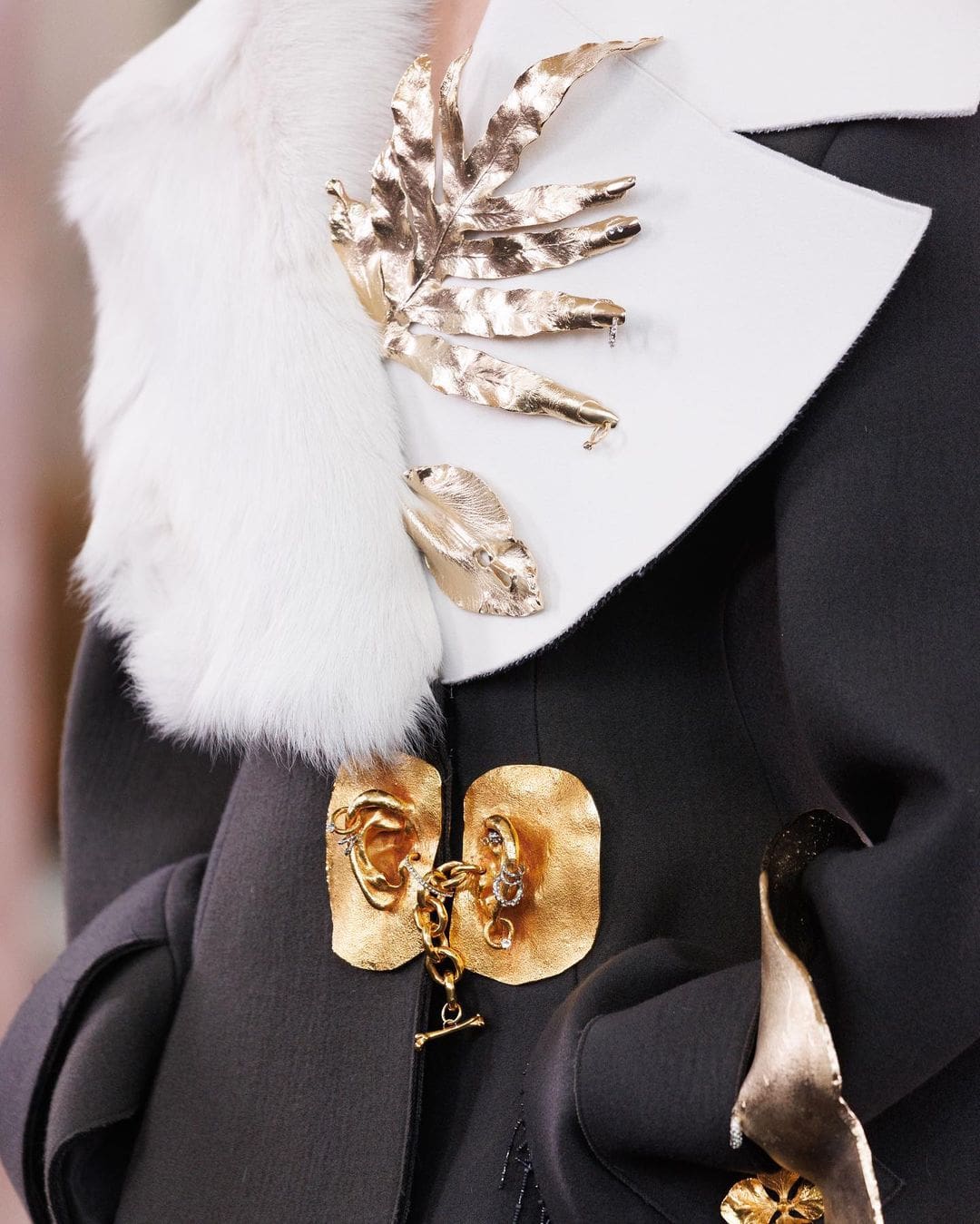 Schiaparelli Haute Couture Fall Winter 2023 2024 Details Runway Magazine 8