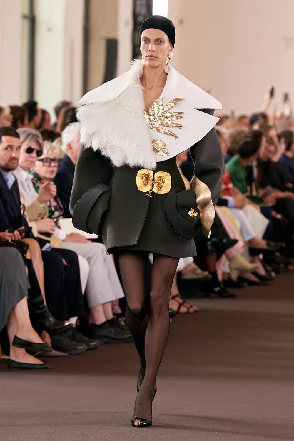 Schiaparelli Haute Couture Fall Winter 2023 2024 Runway Magazine (4)