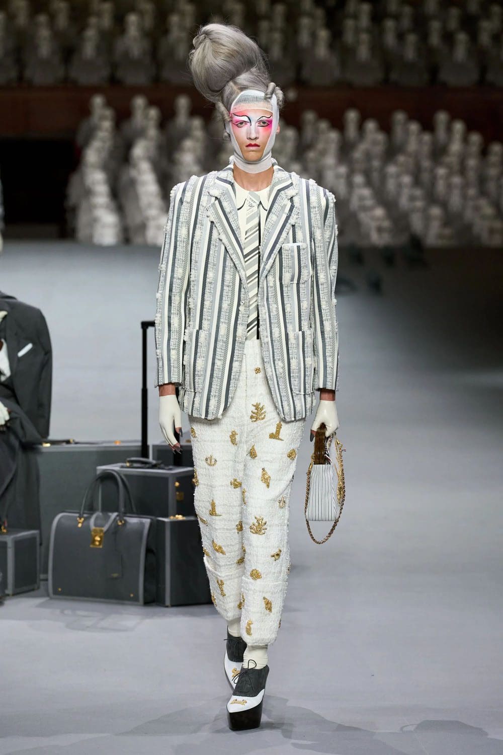 Thom Browne Couture Herbst 2023 2024 Runway Magazin (28)