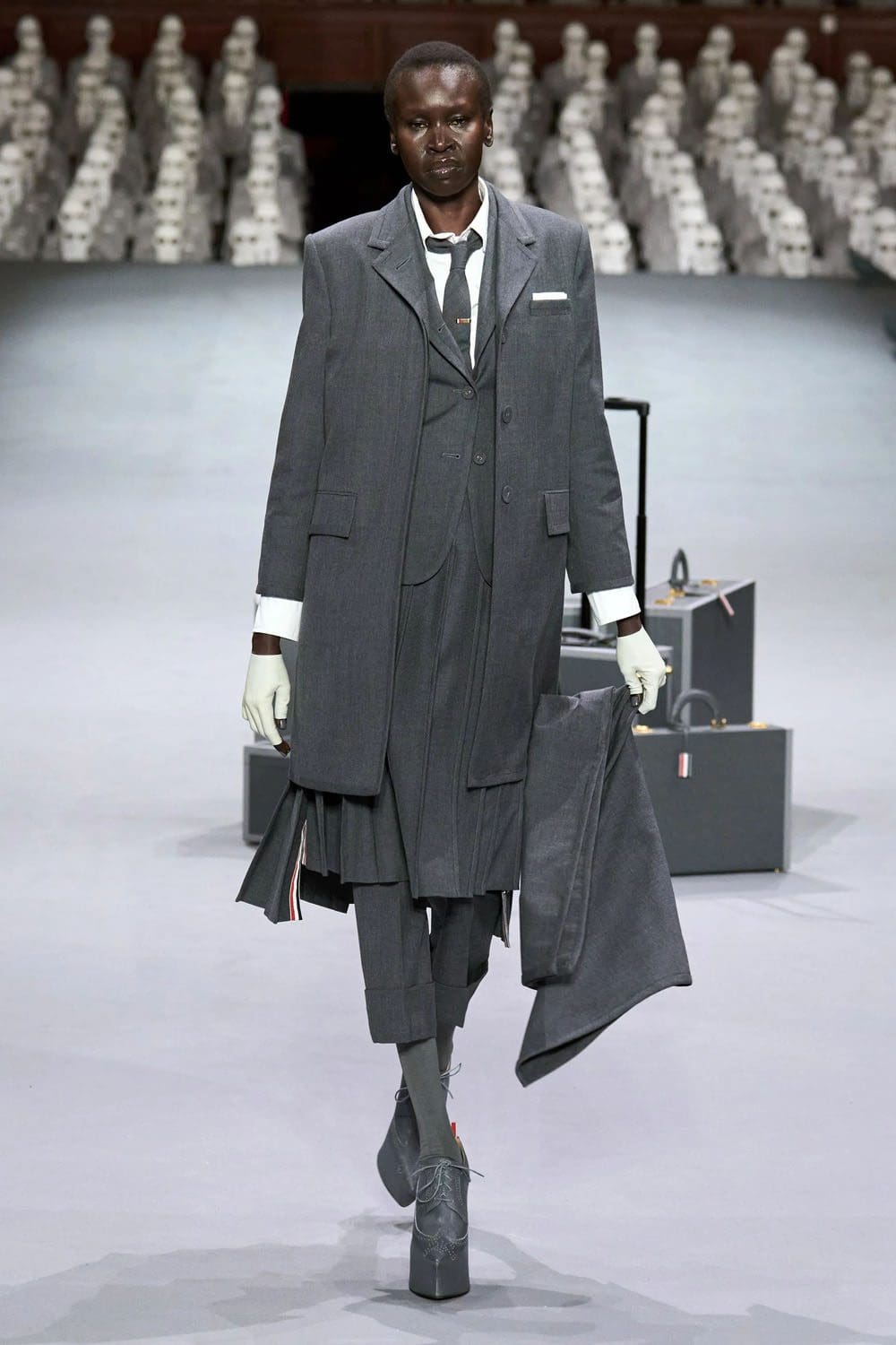 Thom Browne Couture Herbst 2023 2024 Runway Magazin (3)