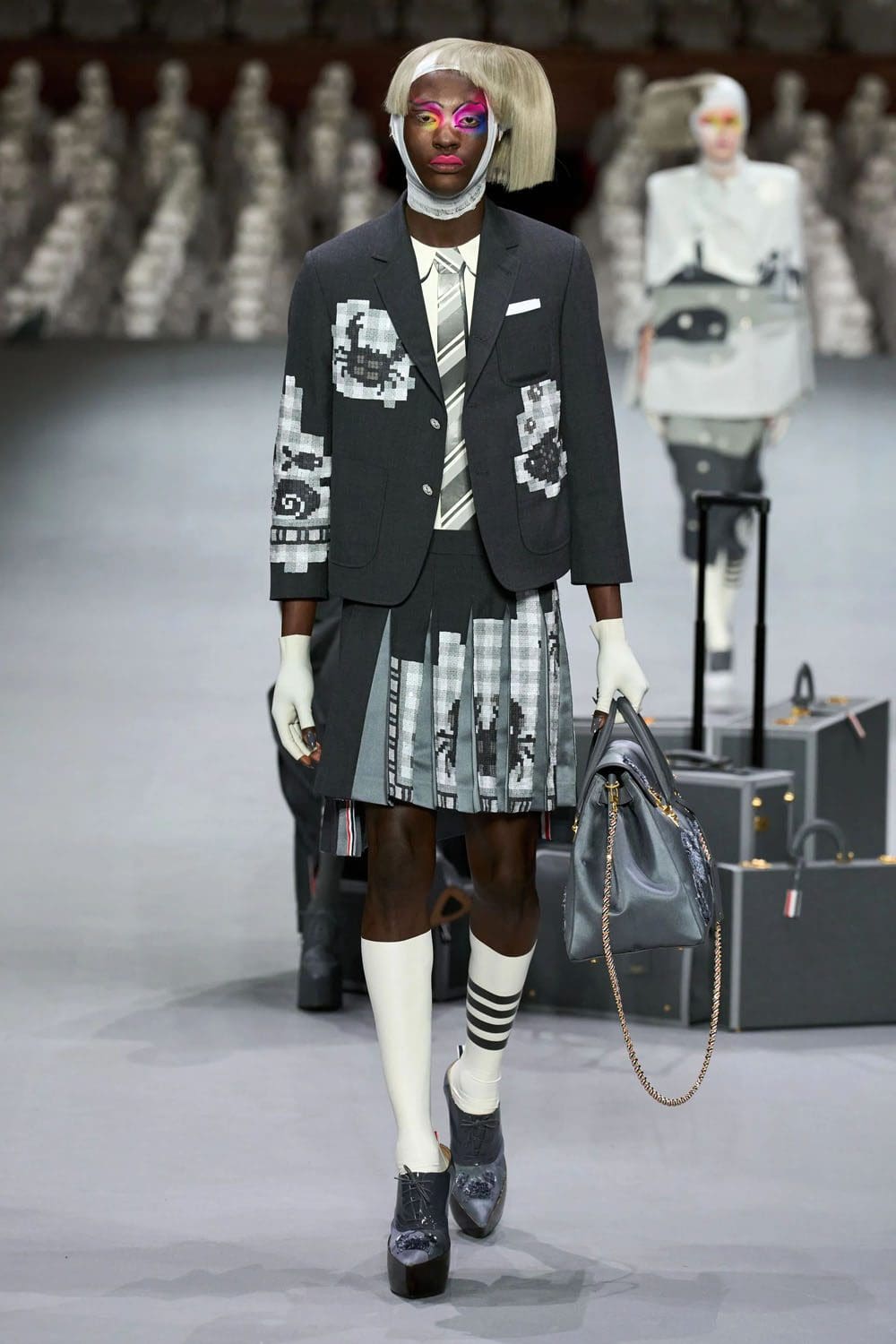 Thom Browne Couture Herbst 2023 2024 Runway Magazin (35)