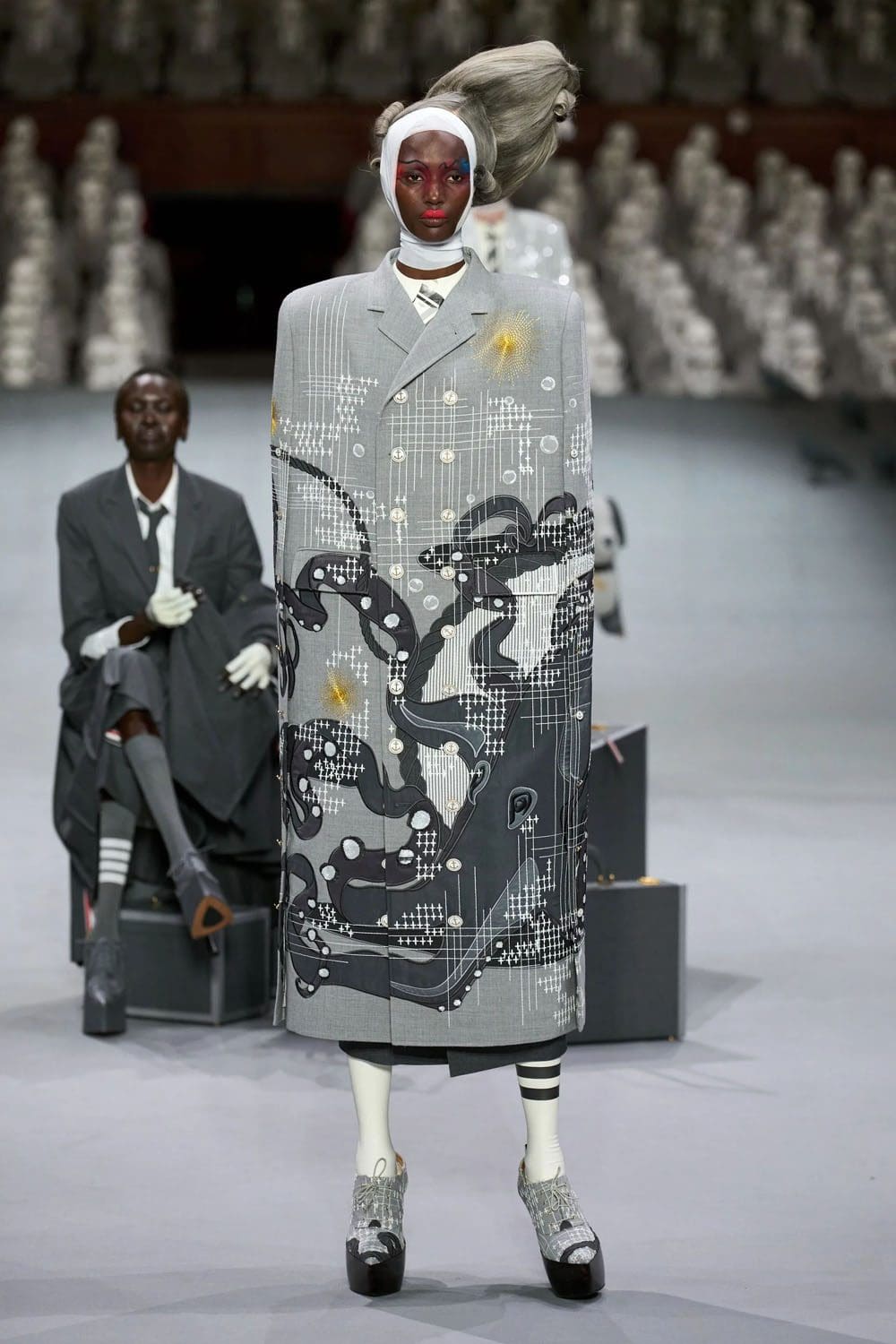 Thom Browne Couture Herbst 2023 2024 Runway Magazin (46)