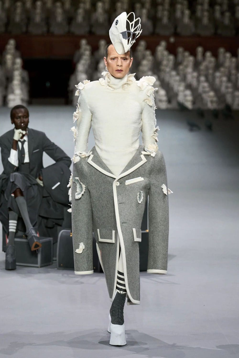 Thom Browne Couture Herbst 2023 2024 Runway Magazin (54)