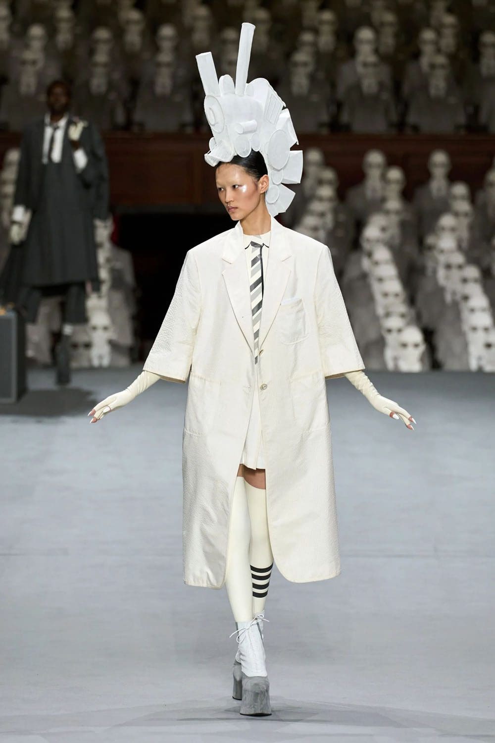 Thom Browne Couture Herbst 2023 2024 Runway Magazin (56)