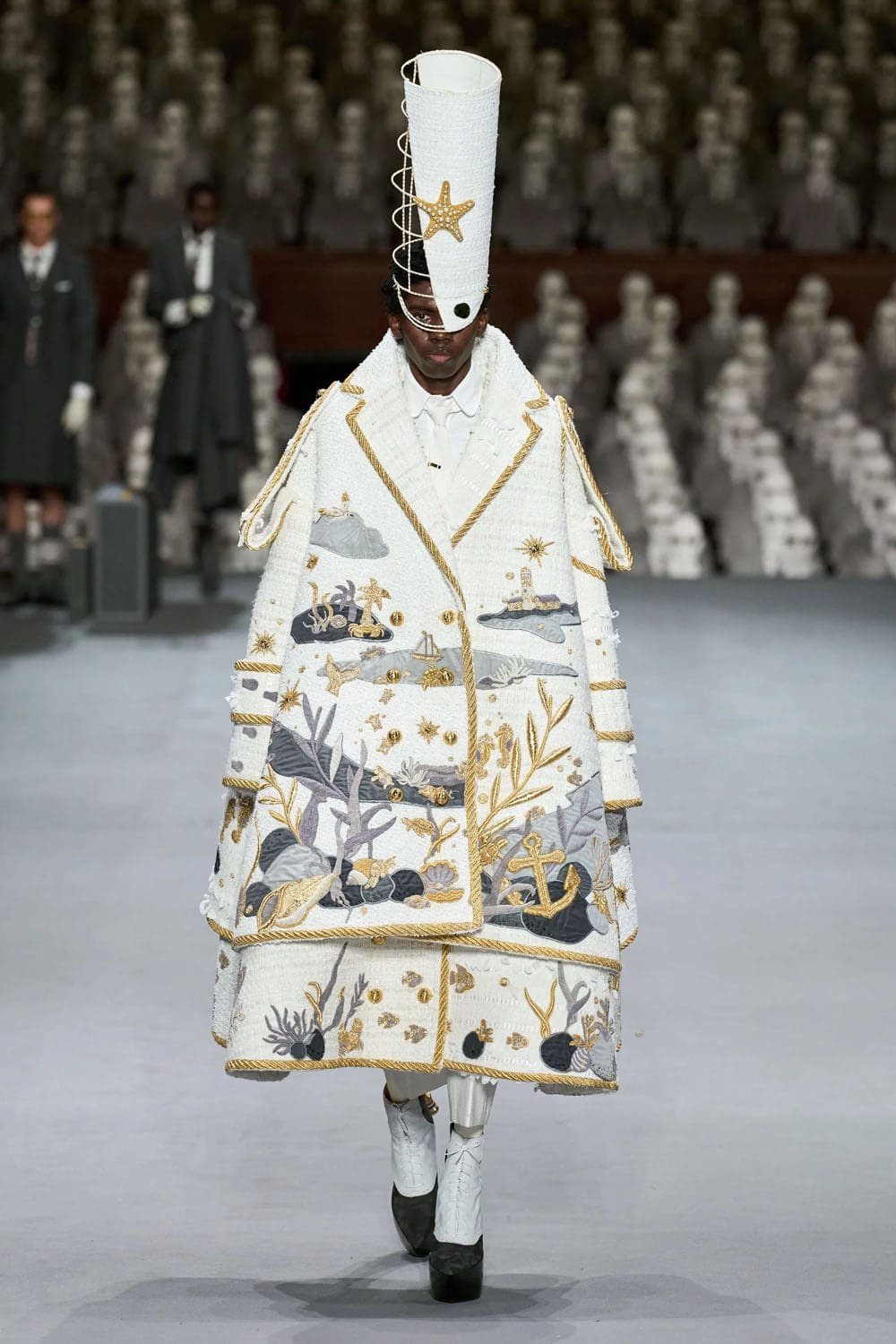 Thom Browne Couture Herbst 2023 2024 Runway Magazin (57)