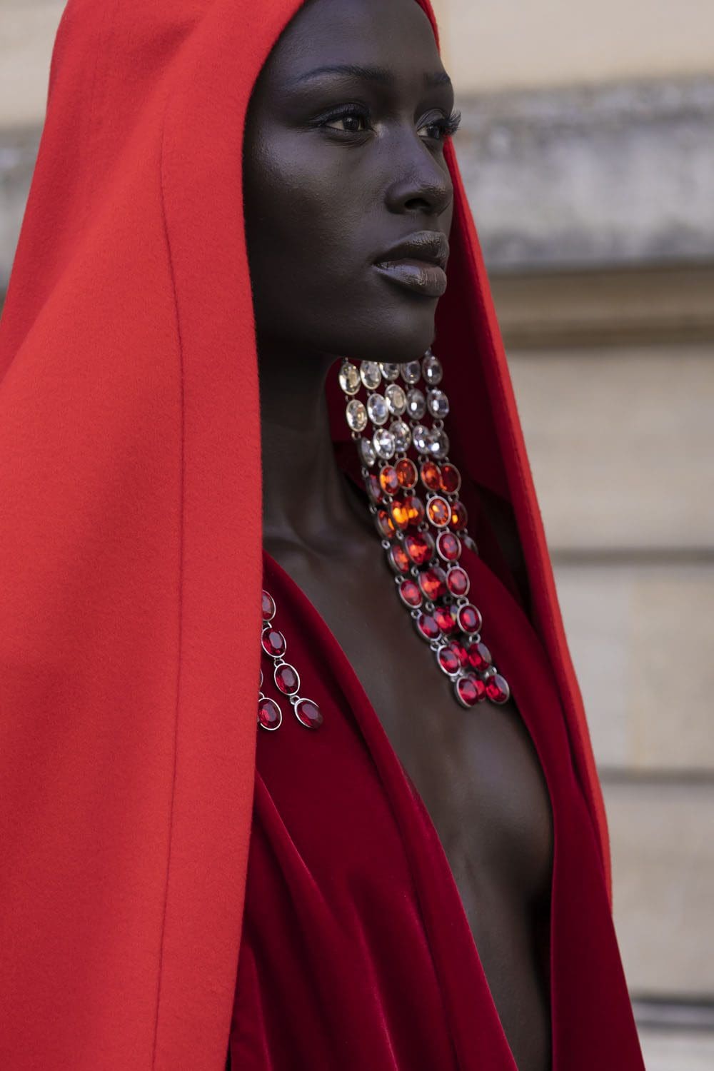 Valentino Haute Couture Осень 2023 2024 Подробности за кулисами Runway Журнал (22)