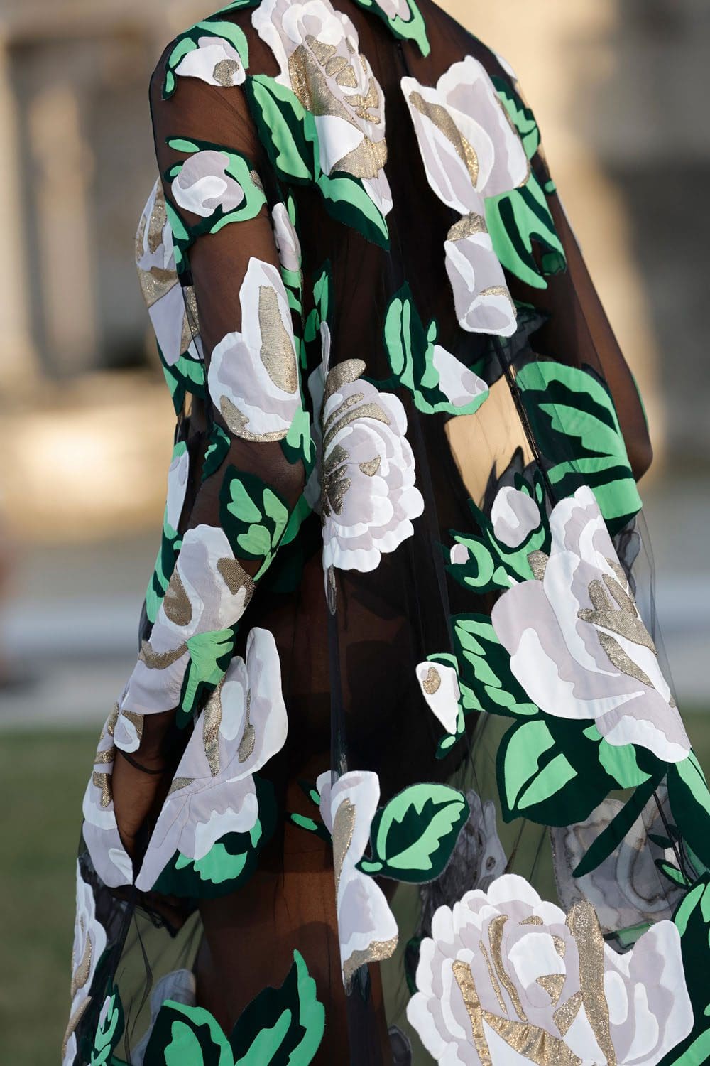 Valentino Haute Couture Осень 2023 2024 Подробности за кулисами Runway Журнал (56)