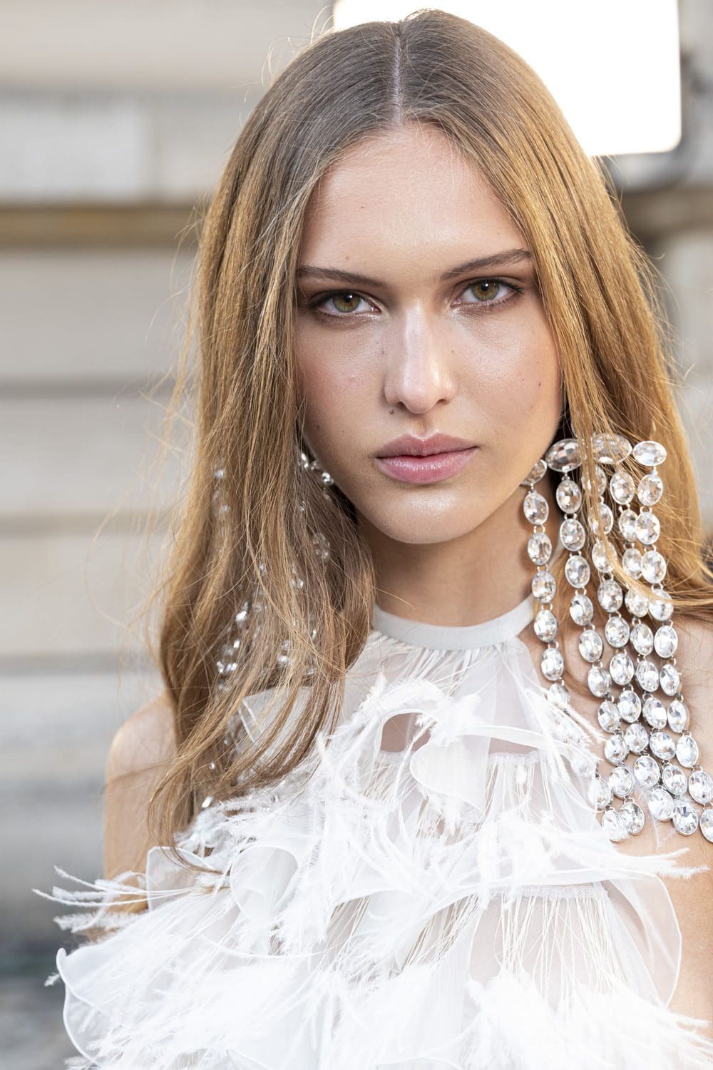 Valentino Haute Couture Осень 2023 2024 Подробности за кулисами Runway Журнал (72)