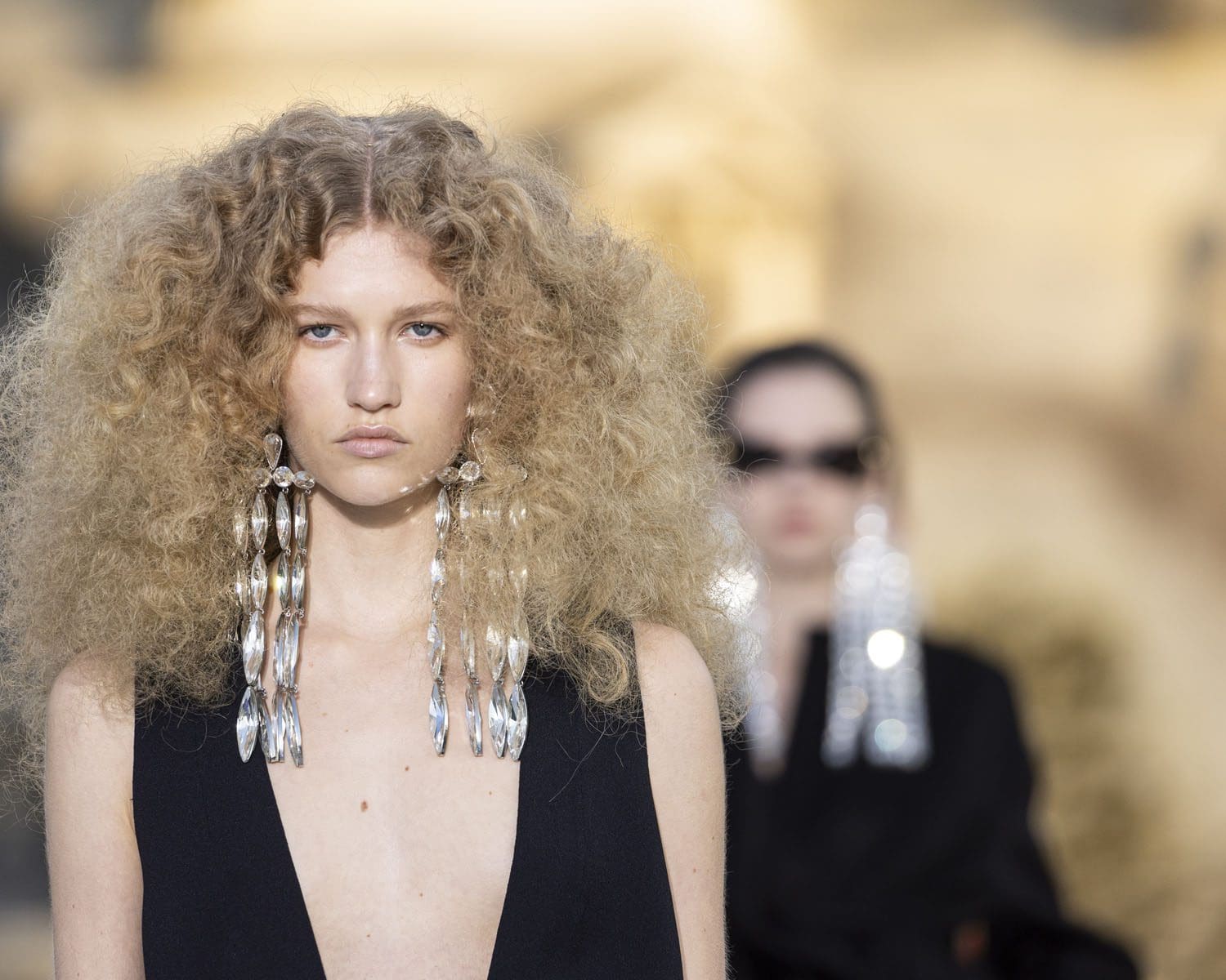 Valentino Alta Costura Otoño Invierno 2023 2024 Finale Runway Revista (12)