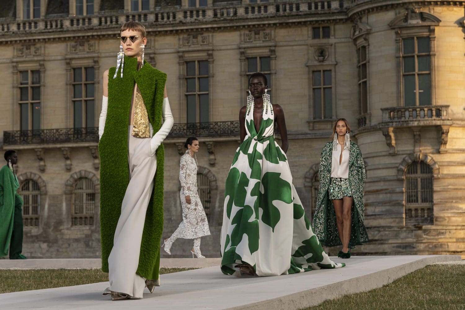 Valentino Alta Costura Otoño Invierno 2023 2024 Finale Runway Revista (18)