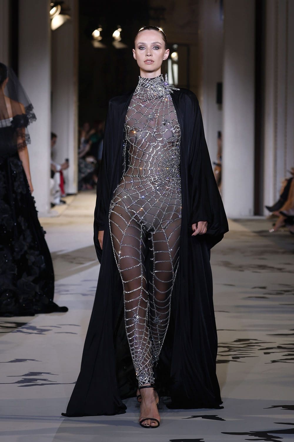 Zuhair Murad Haute Couture Automne 2023 2024 Runway Magazine (11)