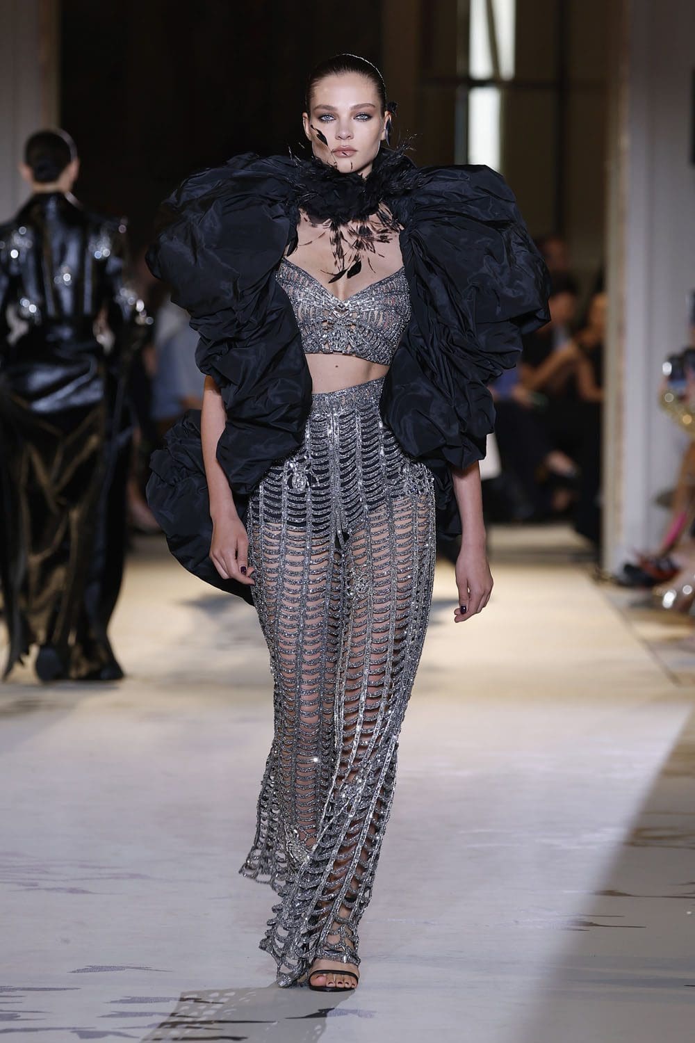 Zuhair Murad Haute Couture Automne 2023 2024 Runway Magazine (16)