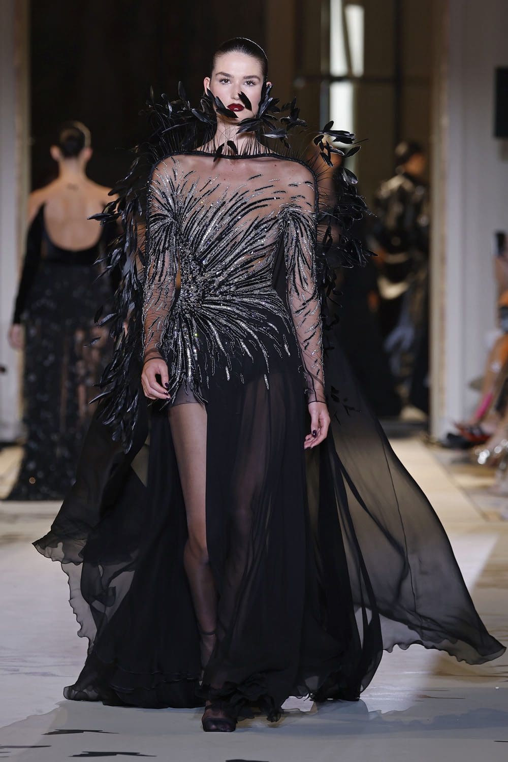 Zuhair Murad Haute Couture Automne 2023 2024 Runway Magazine (17)