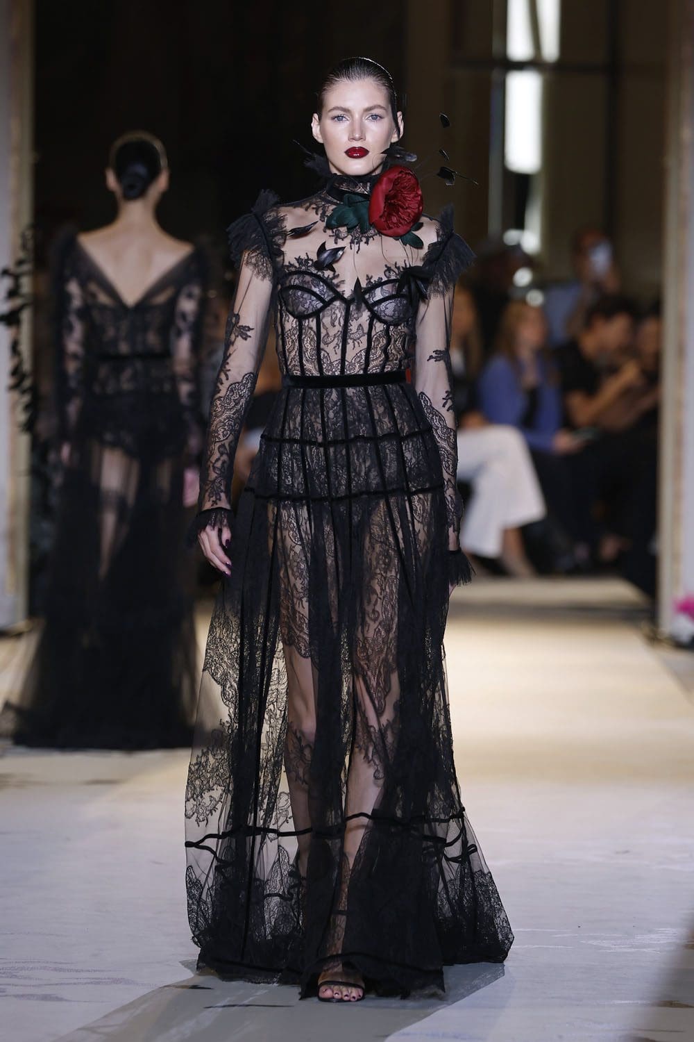 Zuhair Murad Haute Couture Automne 2023 2024 Runway Magazine (28)