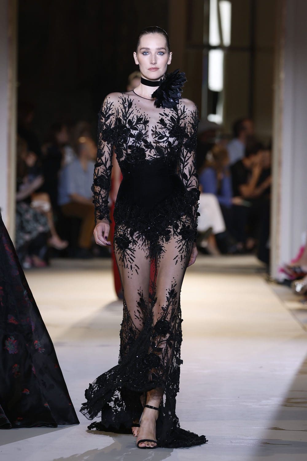 Zuhair Murad Haute Couture Automne 2023 2024 Runway Magazine (32)