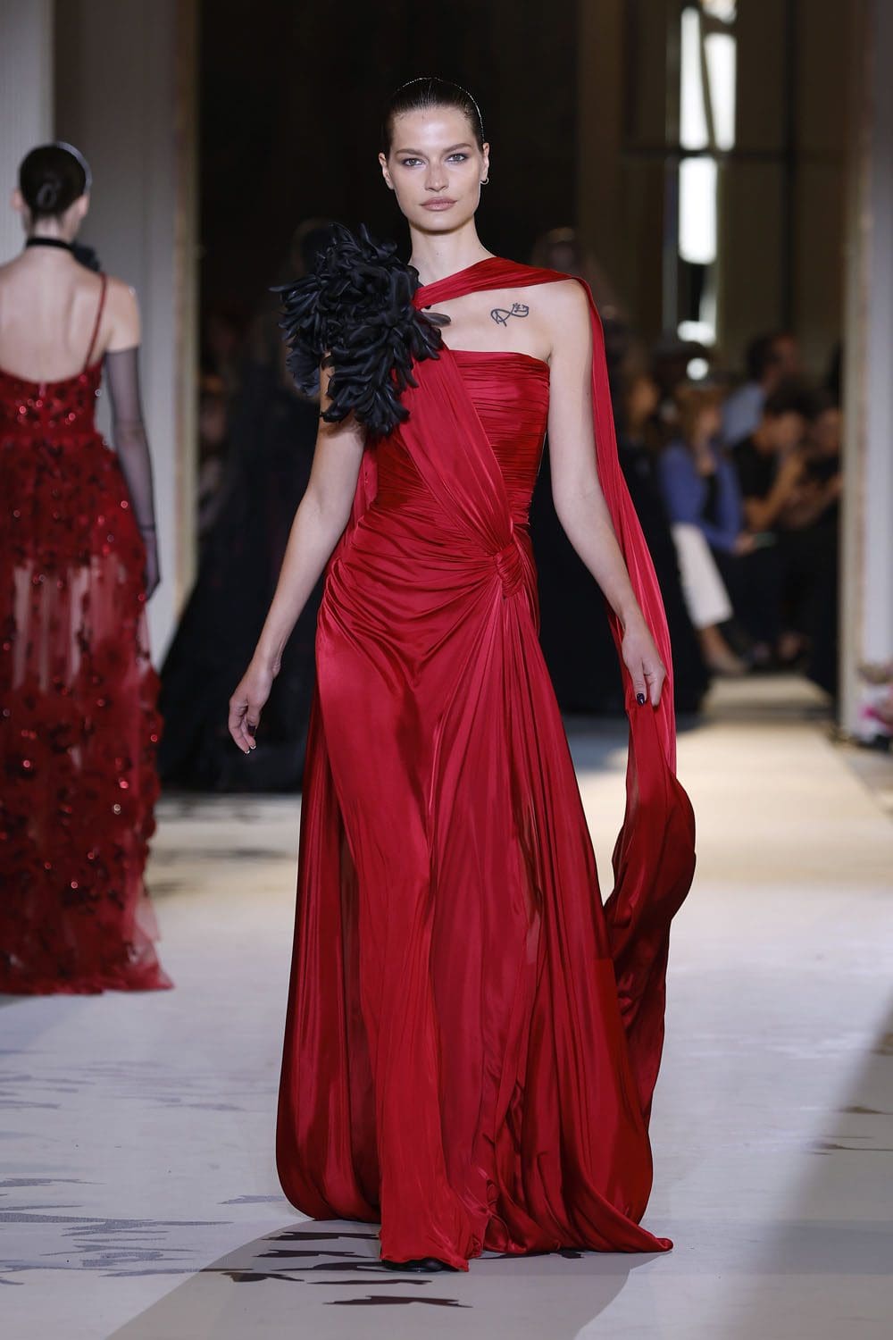 Zuhair Murad Haute Couture Automne 2023 2024 Runway Magazine (33)