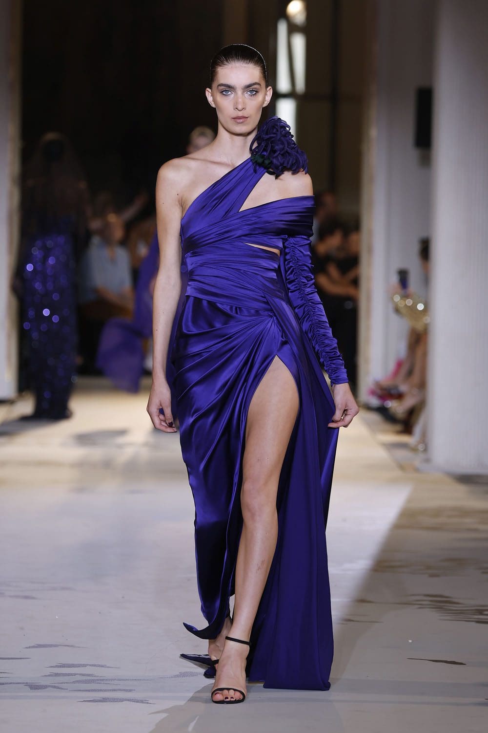 Zuhair Murad Haute Couture Automne 2023 2024 Runway Magazine (41)