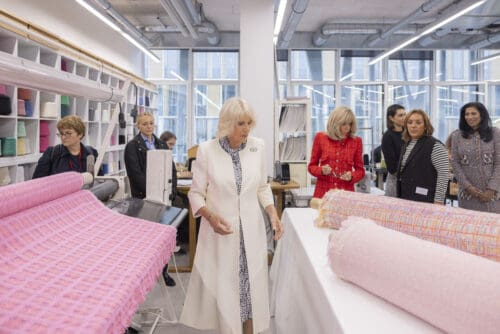 13 CHANEL Métiers d'Art 19M Королева Камилла Runway Магазины 13 CHANEL Métiers d'Art 19M Королева Камилла Runway Магазины