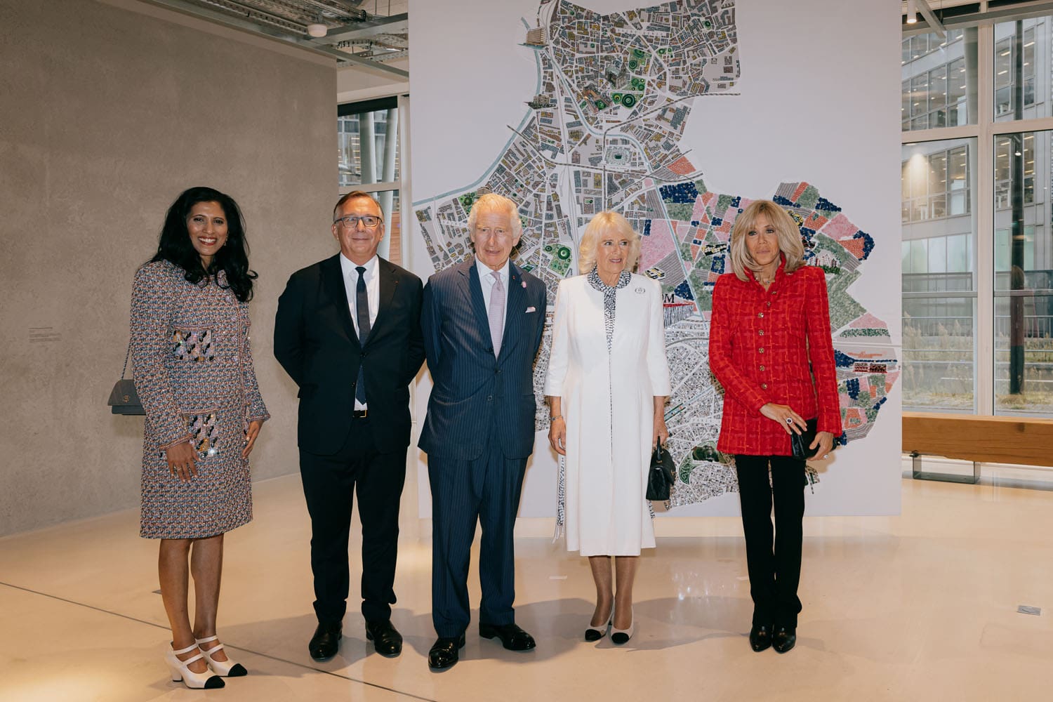 29 CHANEL Métiers d'art 19M 查理三世国王、卡米拉王后、Leena Nair、Brigitte Macron、Bruno Pavlovsky Runway 杂志