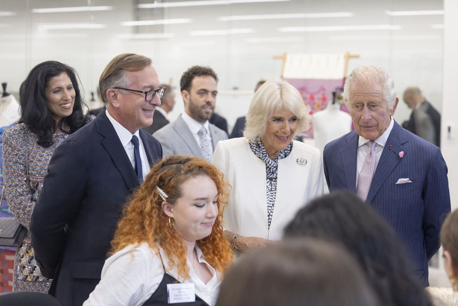 3 CHANEL Métiers d'art 19M 查理三世国王、卡米拉王后、Leena Nair、Brigitte Macron、Bruno Pavlovsky Runway 杂志