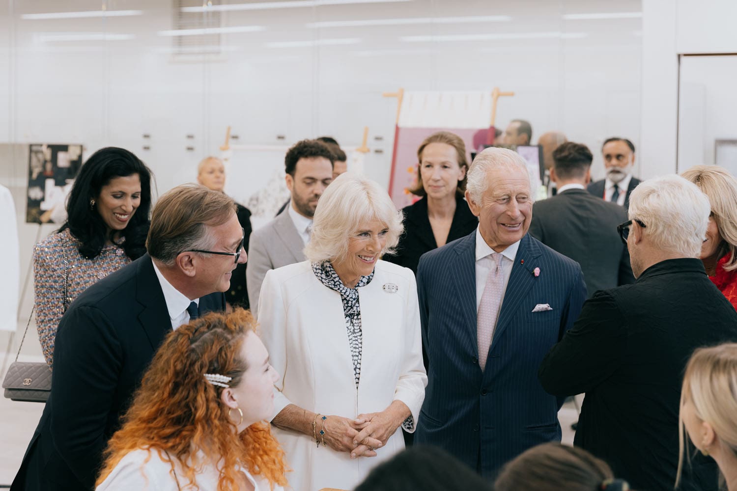 6 CHANEL Métiers d'art 19M 查理三世国王、卡米拉王后、Leena Nair、Brigitte Macron、Bruno Pavlovsky Runway 杂志