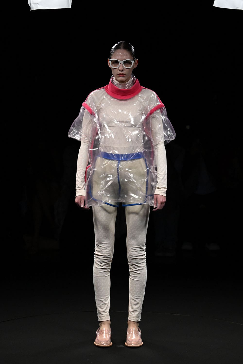 Анреалаж Весна Лето 2024 Runway Журнал (7)