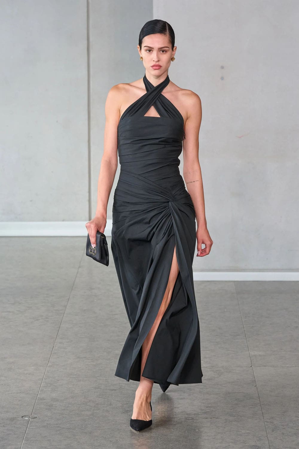 卡罗琳娜·海莱拉 (Carolina Herrera) 春夏 2024 Runway 杂志(11)