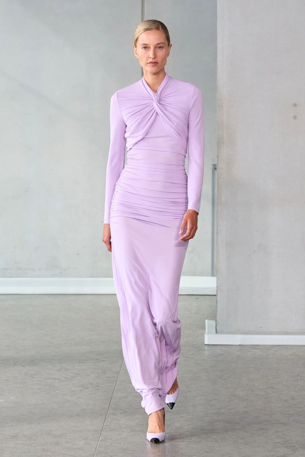 卡罗琳娜·海莱拉 (Carolina Herrera) 春夏 2024 Runway 杂志(25)