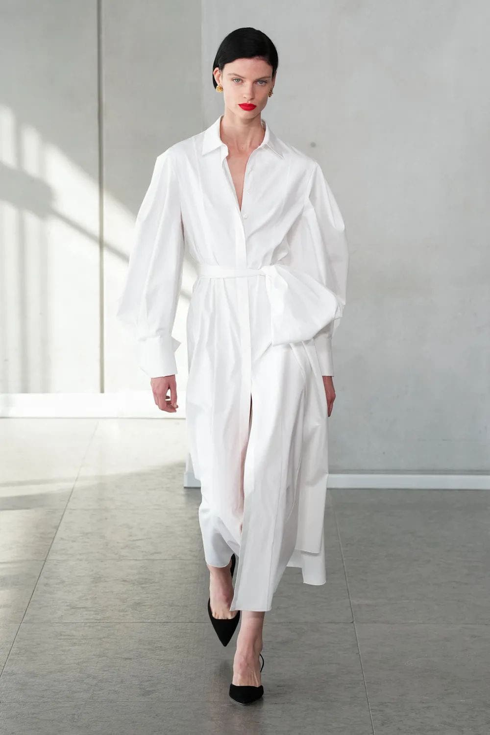 卡罗琳娜·海莱拉 (Carolina Herrera) 春夏 2024 Runway 杂志(3)