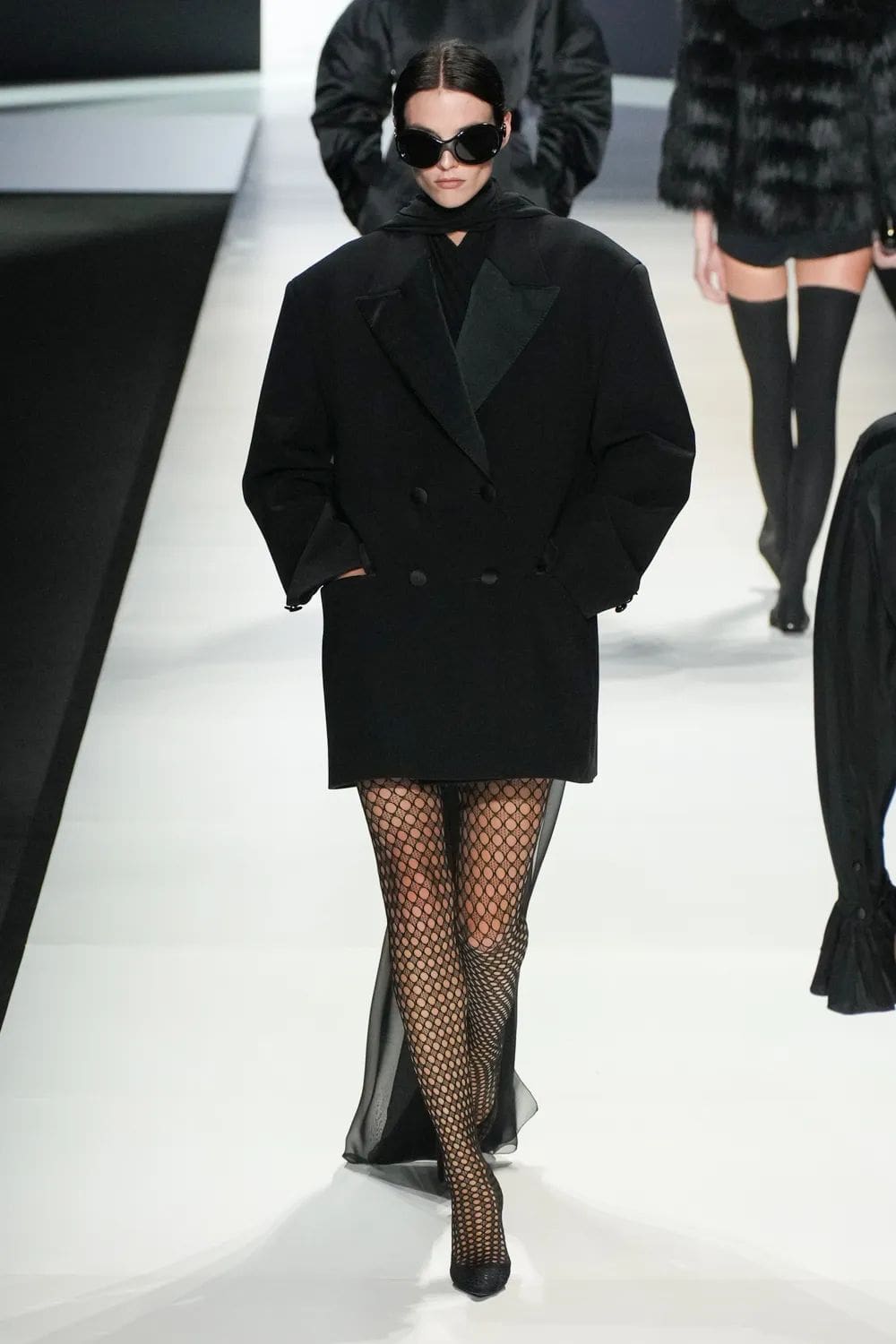 Dolce Gabbana Primavera Estate 2024 Runway Magazine (34)
