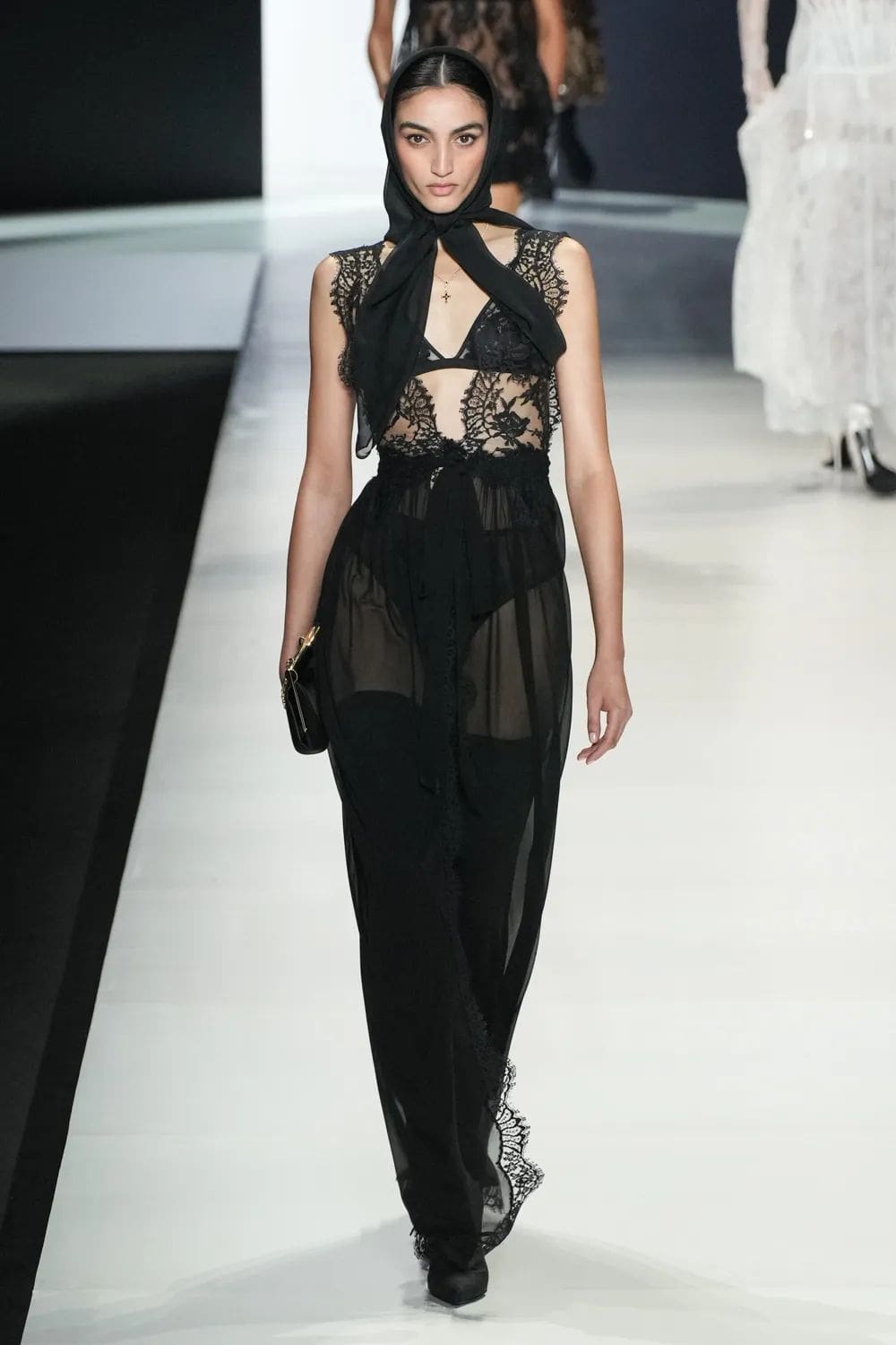 Dolce Gabbana Primavera Estate 2024 Runway Magazine (56)