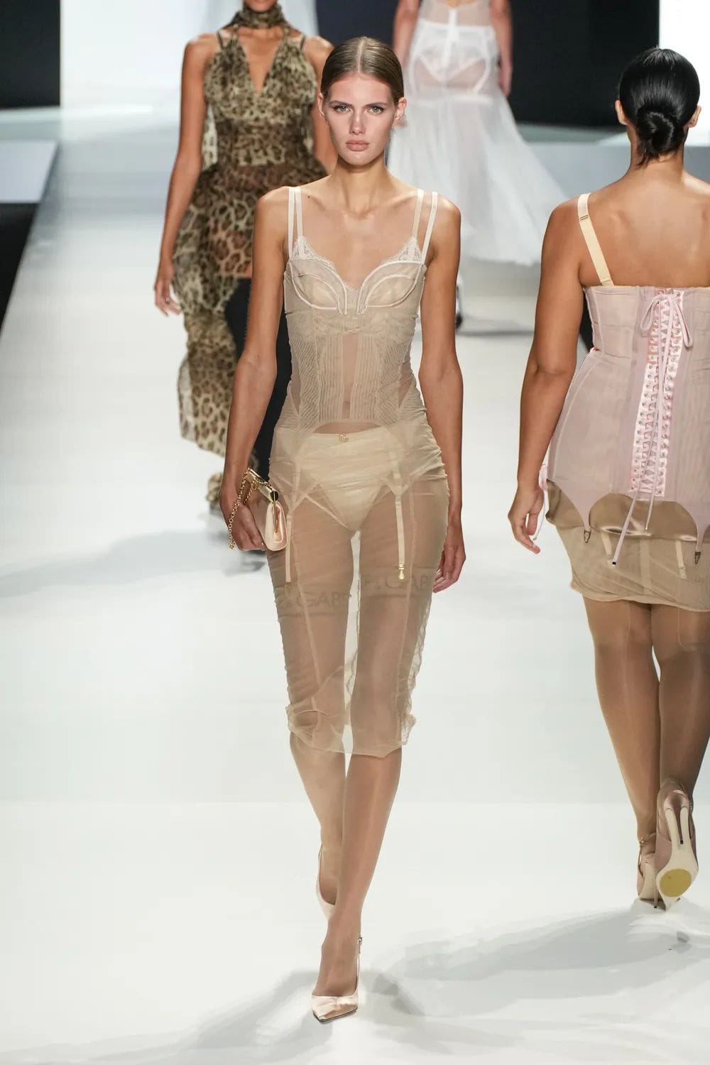 Dolce Gabbana Primavera Estate 2024 Runway Magazine (70)