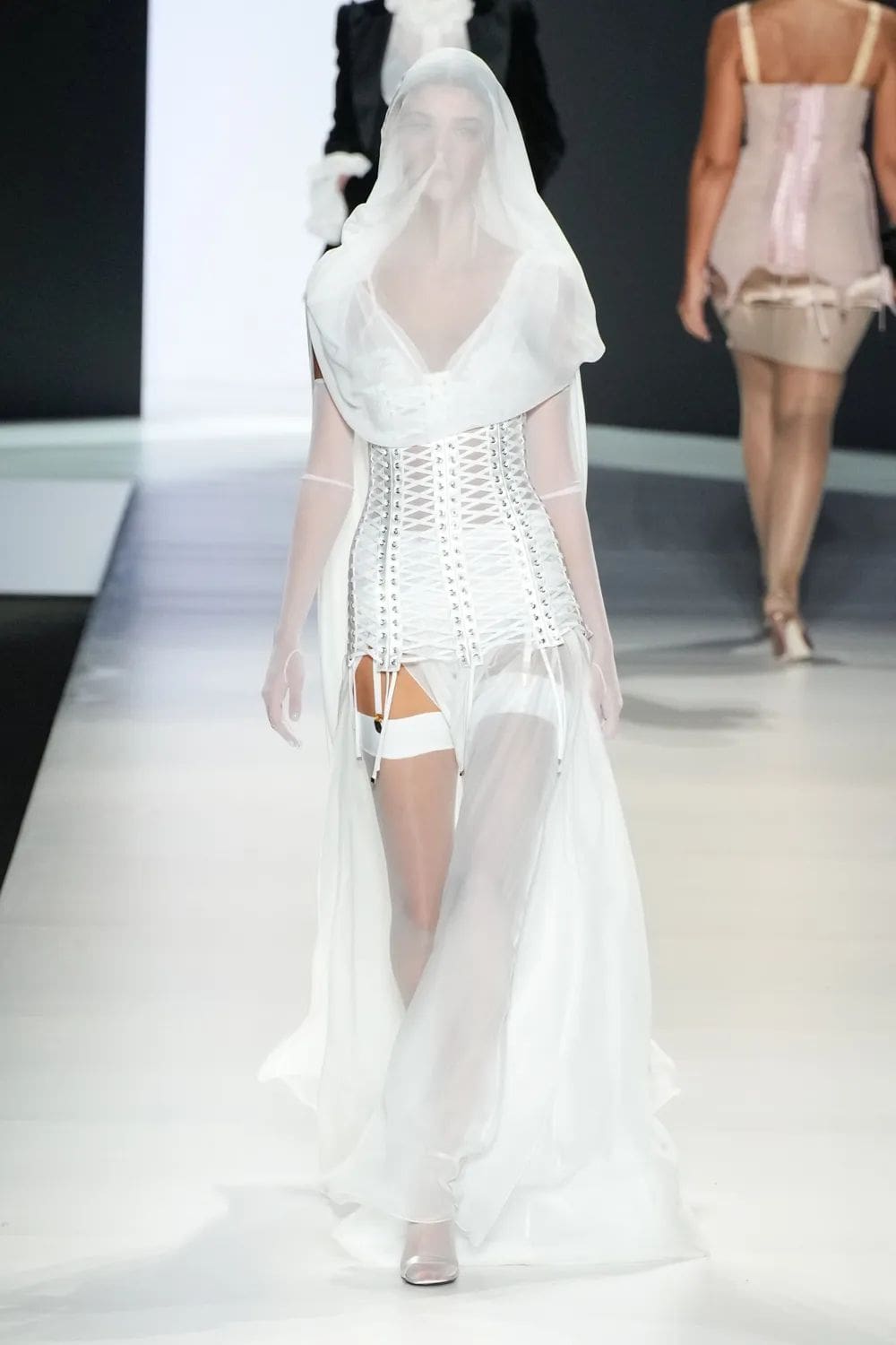 Dolce Gabbana Primavera Estate 2024 Runway Magazine (72)
