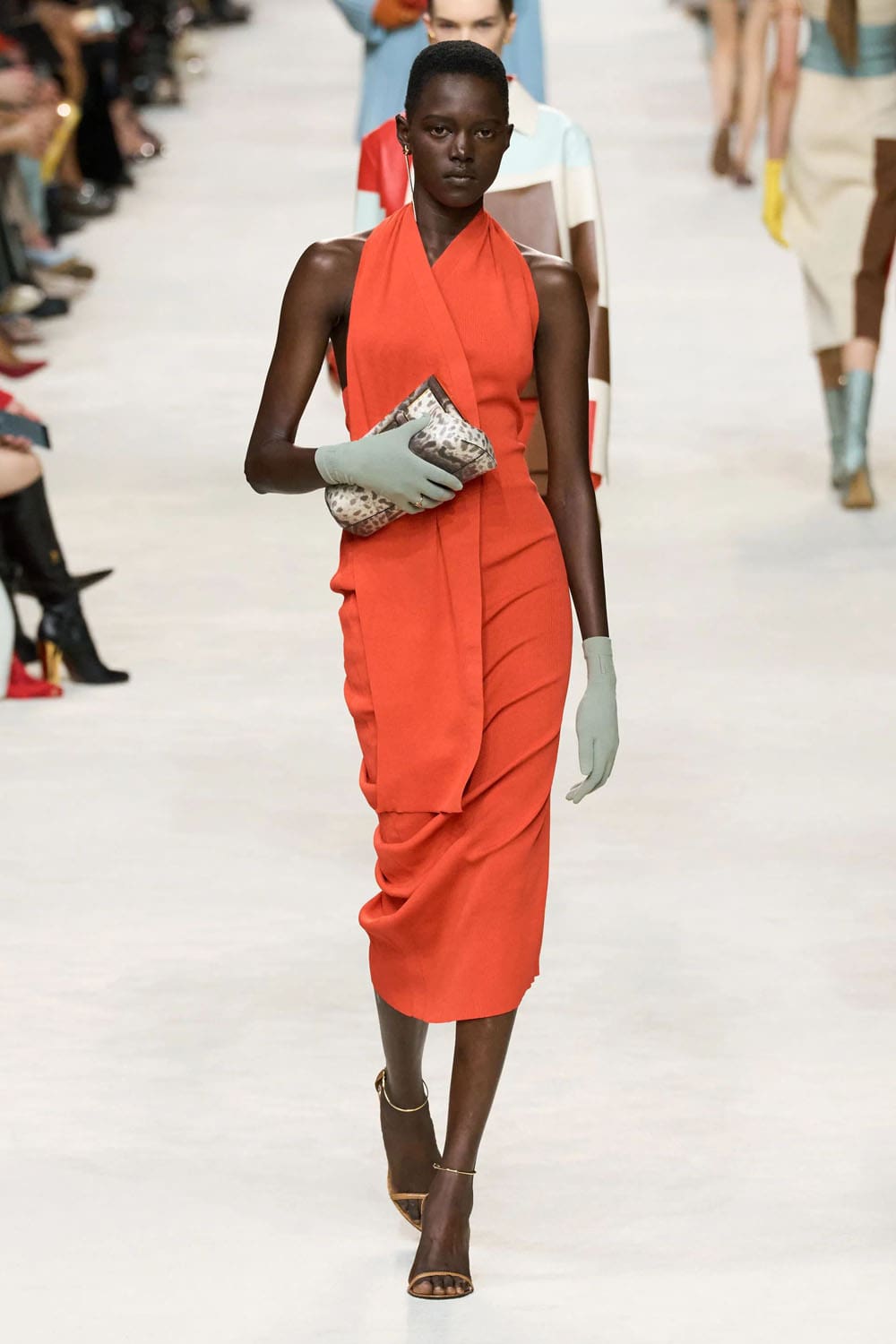 Fendi Frühling Sommer 2024 Runway Magazin (11)