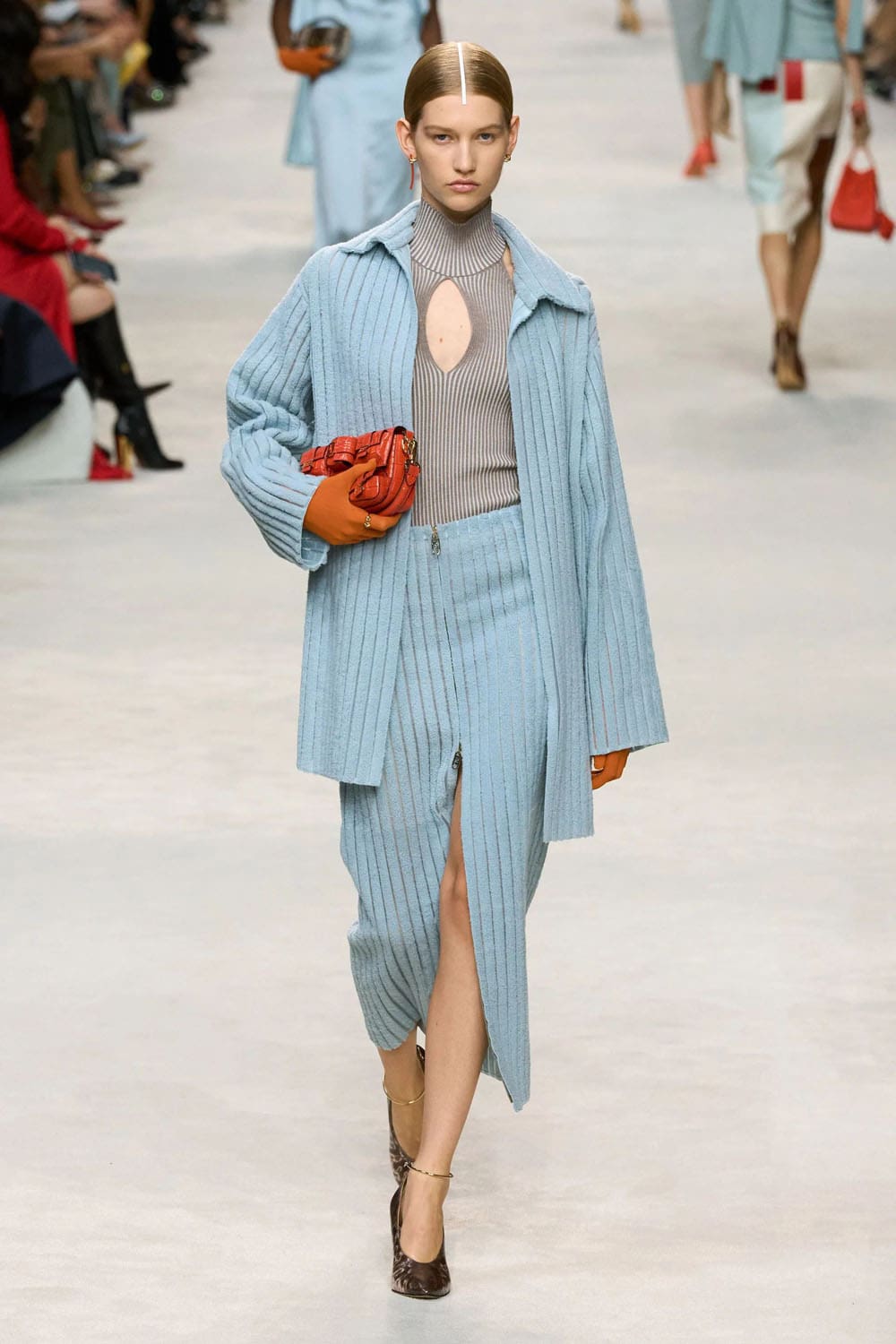 Fendi Frühling Sommer 2024 Runway Magazin (13)