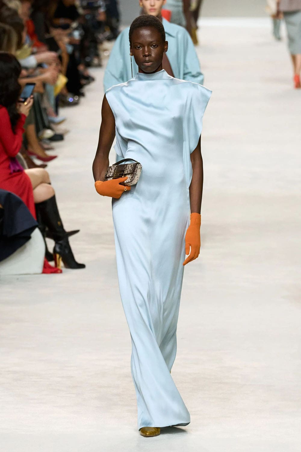 Fendi Frühling Sommer 2024 Runway Magazin (14)