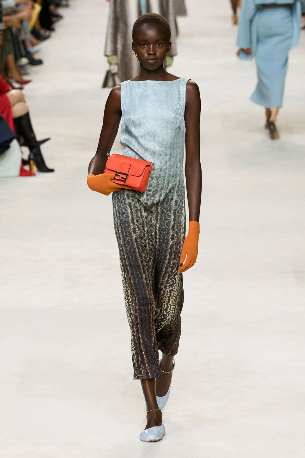 Fendi Frühling Sommer 2024 Runway Magazin (16)