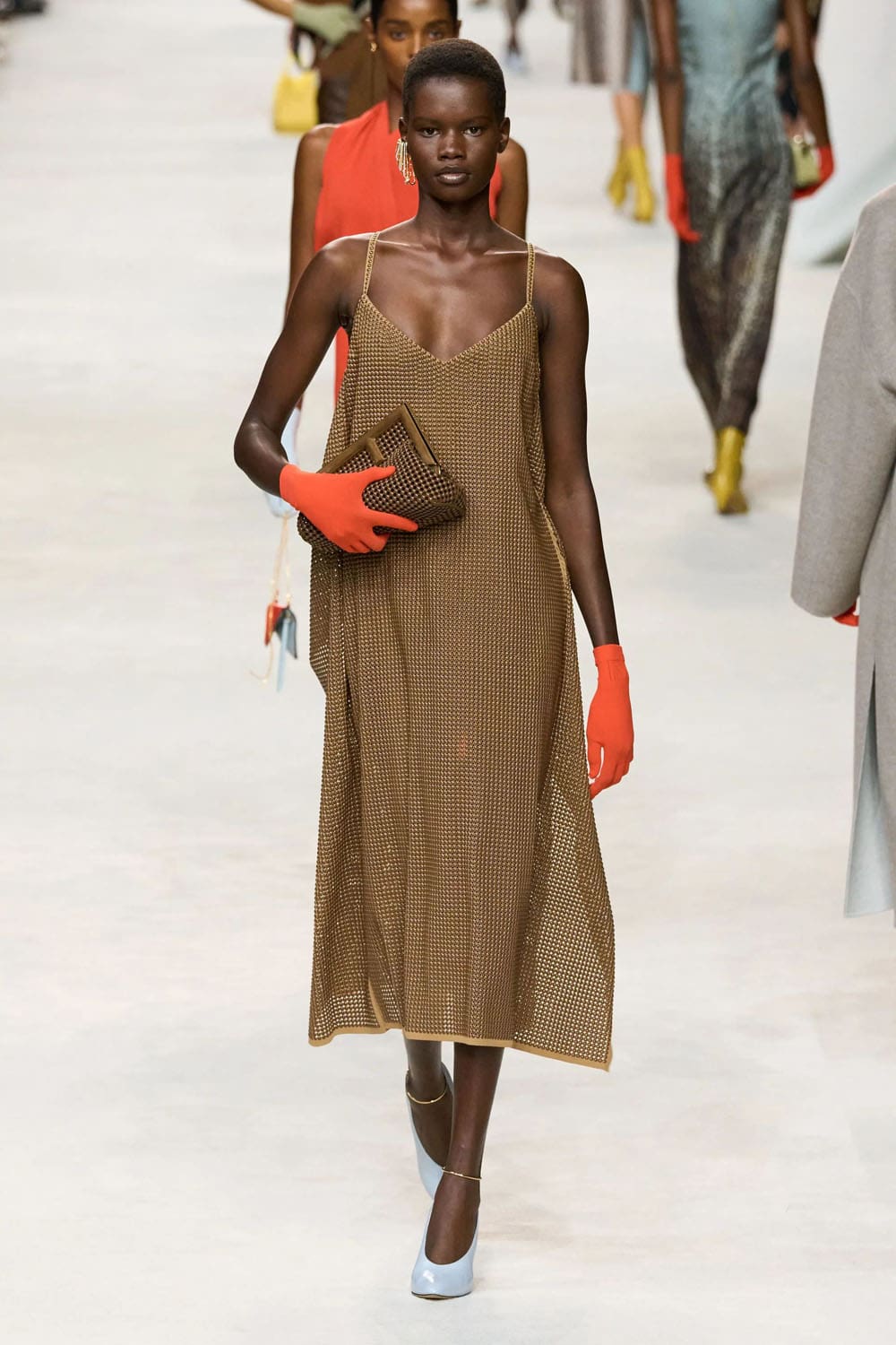 Fendi Frühling Sommer 2024 Runway Magazin (21)