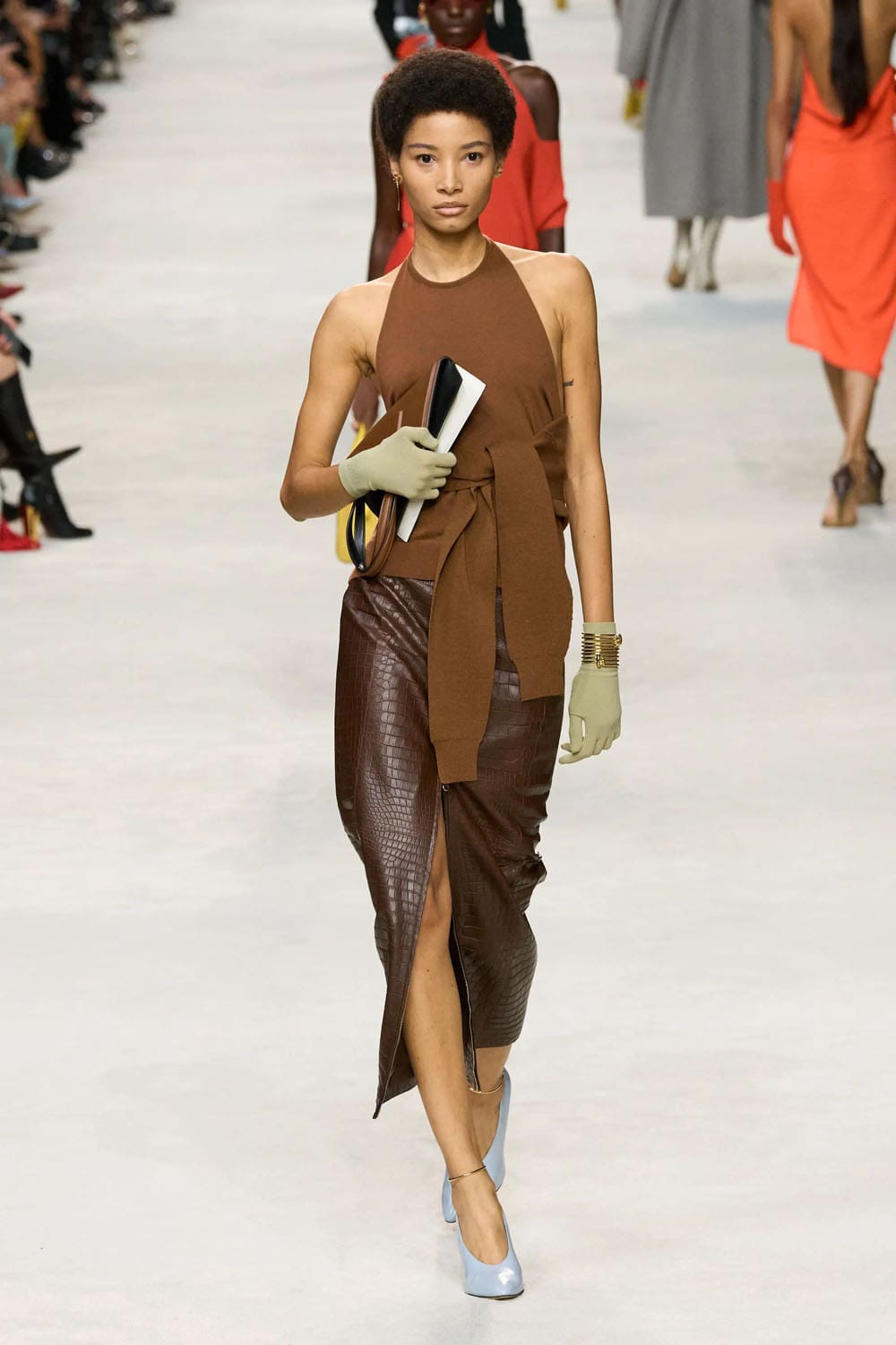 Fendi Frühling Sommer 2024 Runway Magazin (23)