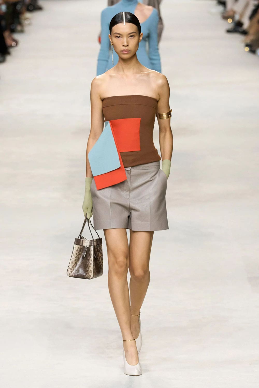 Fendi Frühling Sommer 2024 Runway Magazin (3)