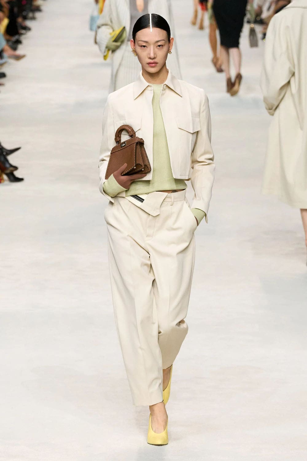 Fendi Frühling Sommer 2024 Runway Magazin (35)