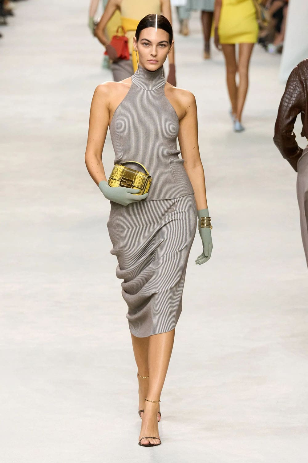 Fendi Frühling Sommer 2024 Runway Magazin (44)