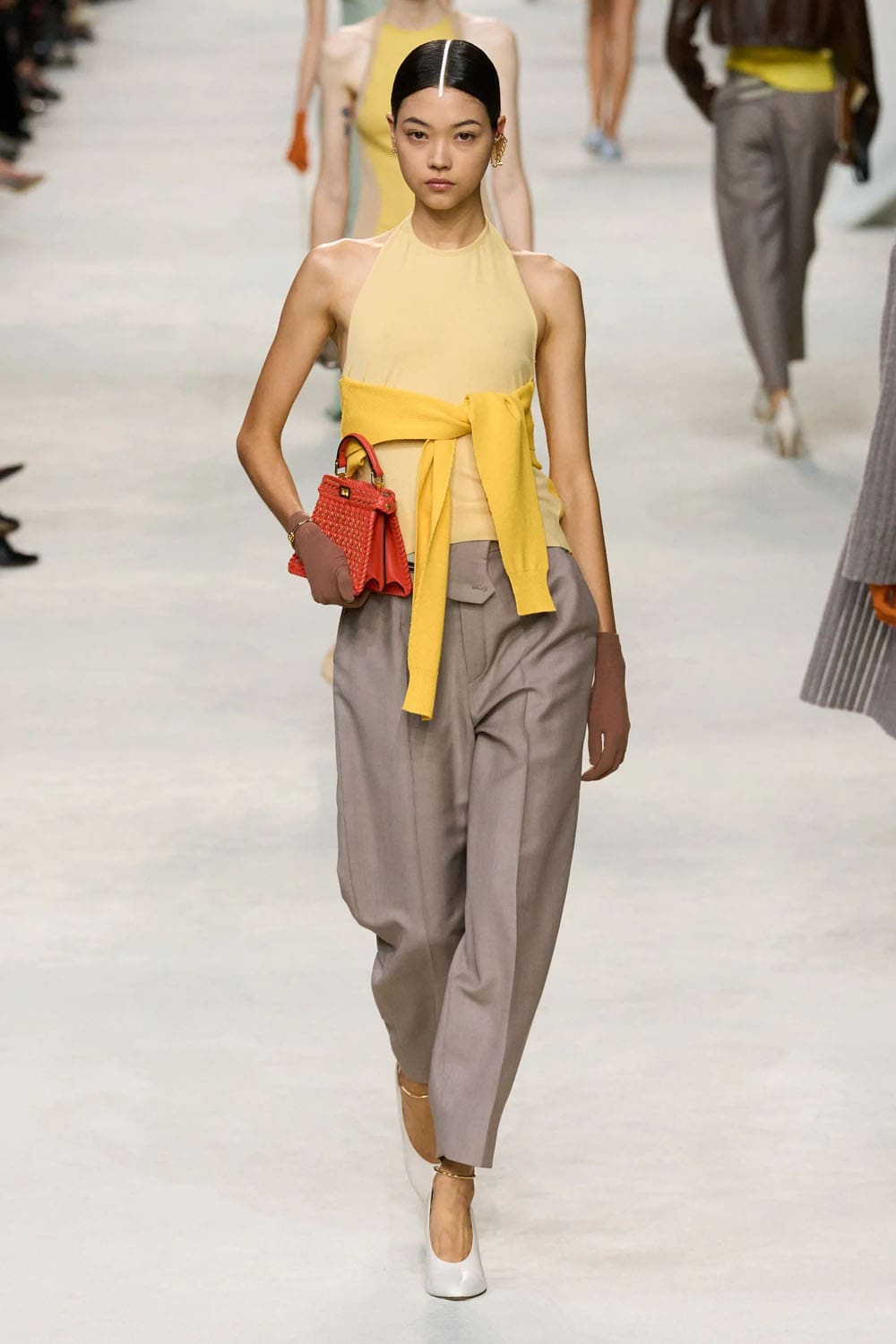 Fendi Frühling Sommer 2024 Runway Magazin (45)