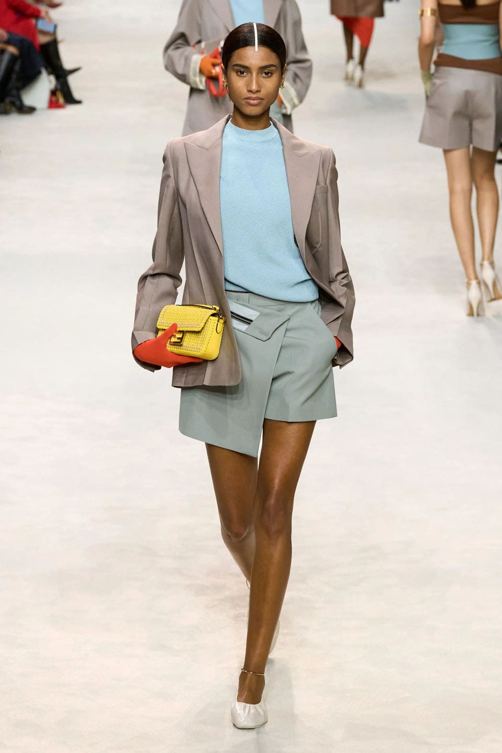 Fendi Frühling Sommer 2024 Runway Magazin (5)