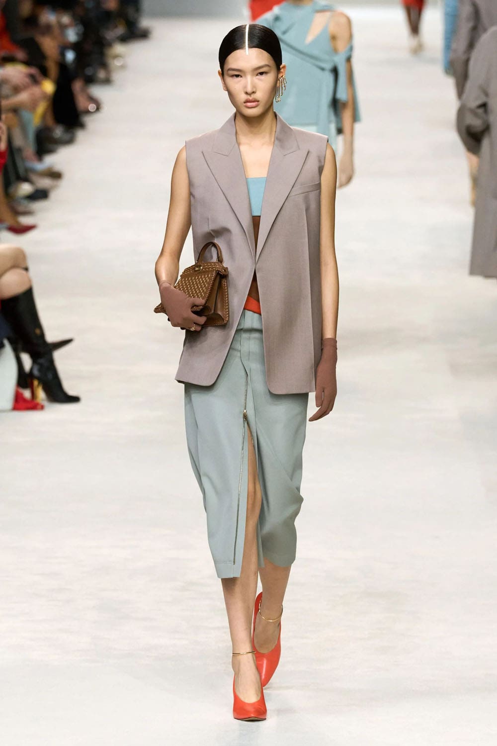 Fendi Frühling Sommer 2024 Runway Magazin (9)