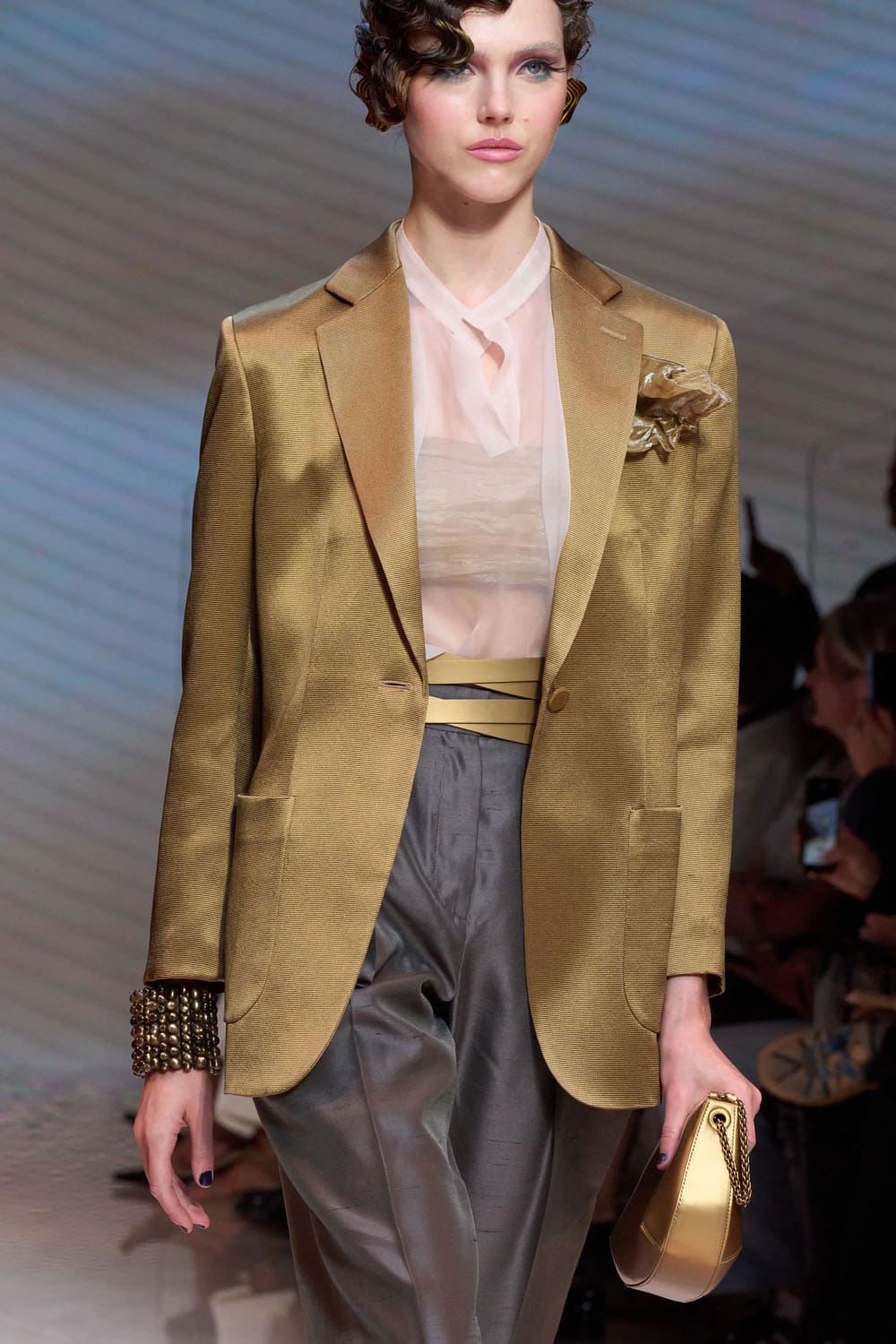 ジョルジオ アルマーニ 春夏 2024 Runway 雑誌(2)