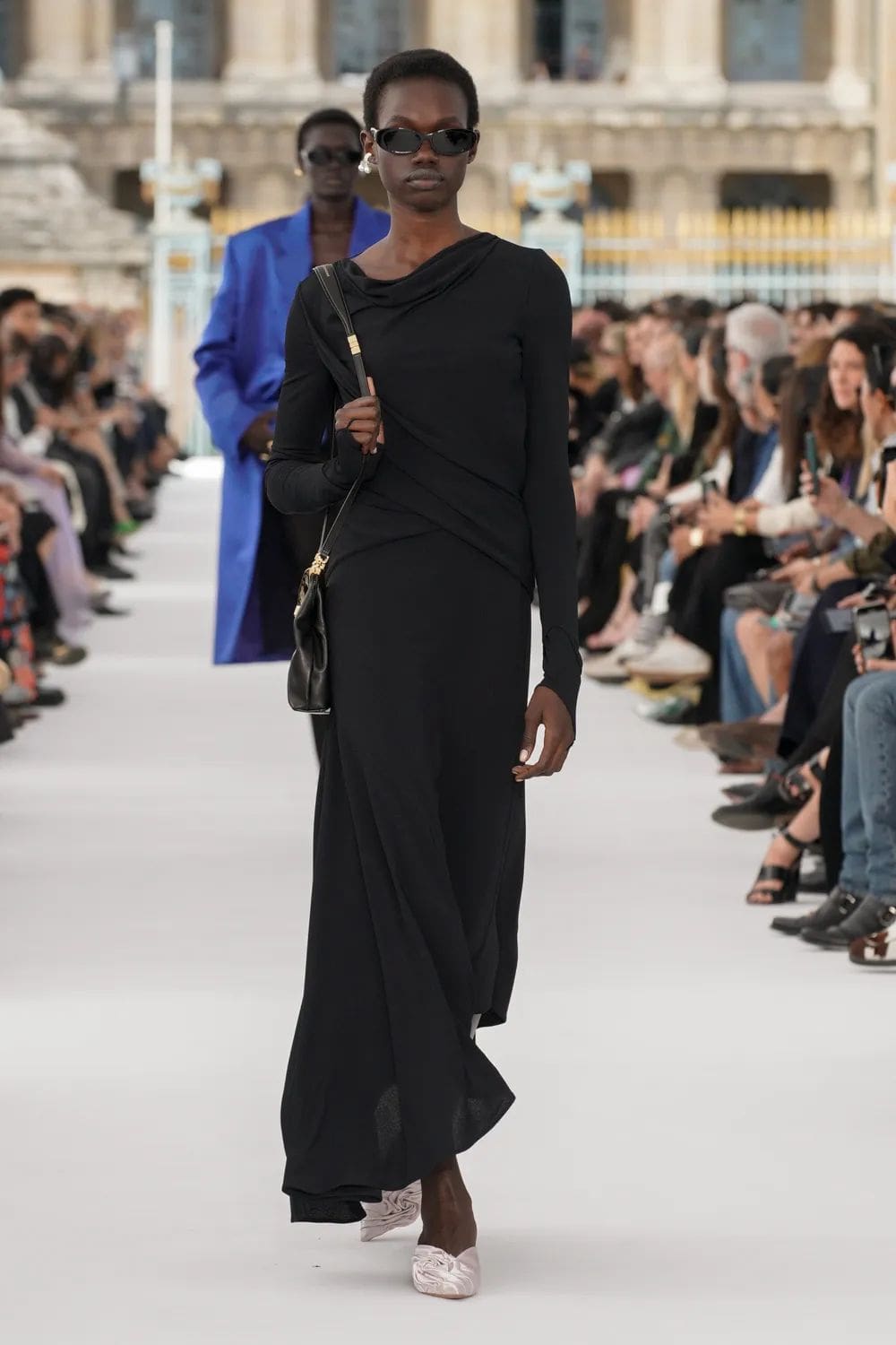 纪梵希春夏 2024 Runway 杂志(22)