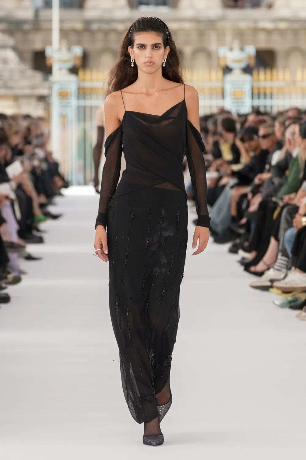 纪梵希春夏 2024 Runway 杂志(38)